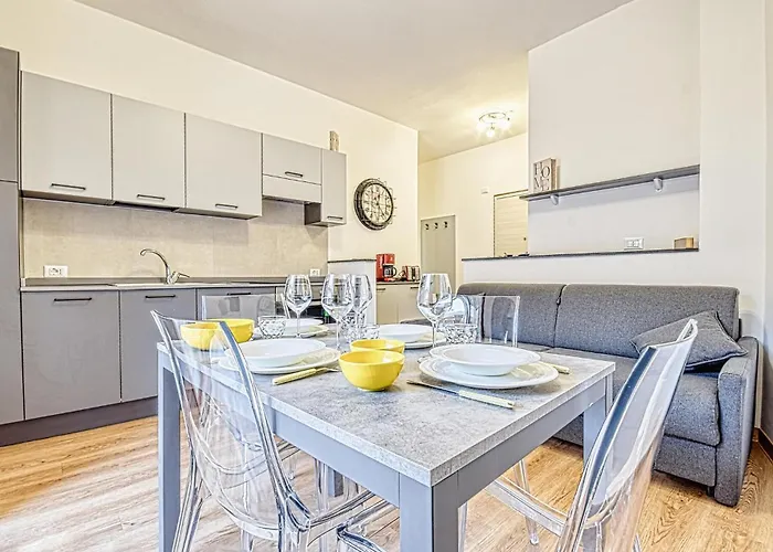 1 Bedroom Lovely In *